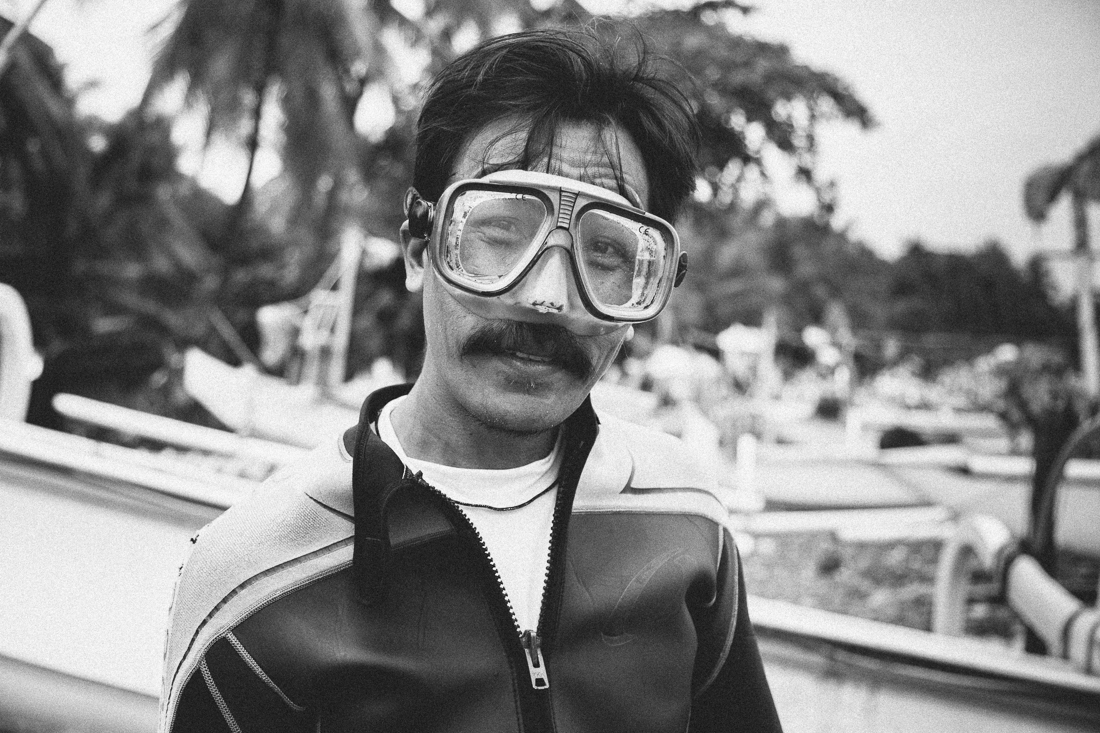 man with scuba gear