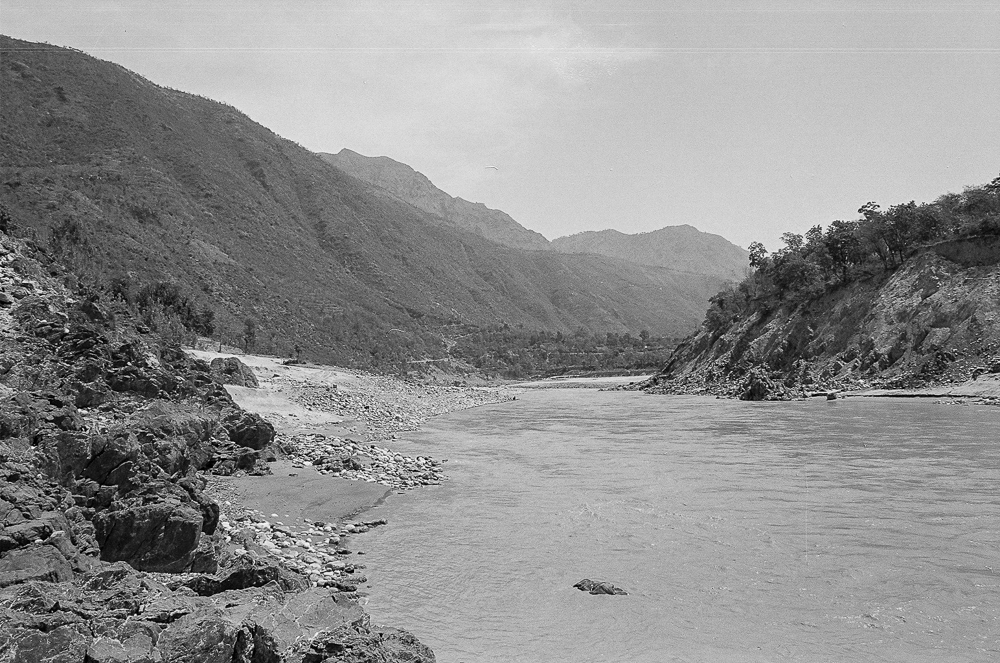 Sutlej River from Tatapani shoreline