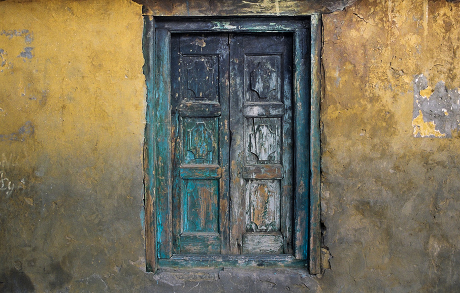 crumbling wall and doorway in India
