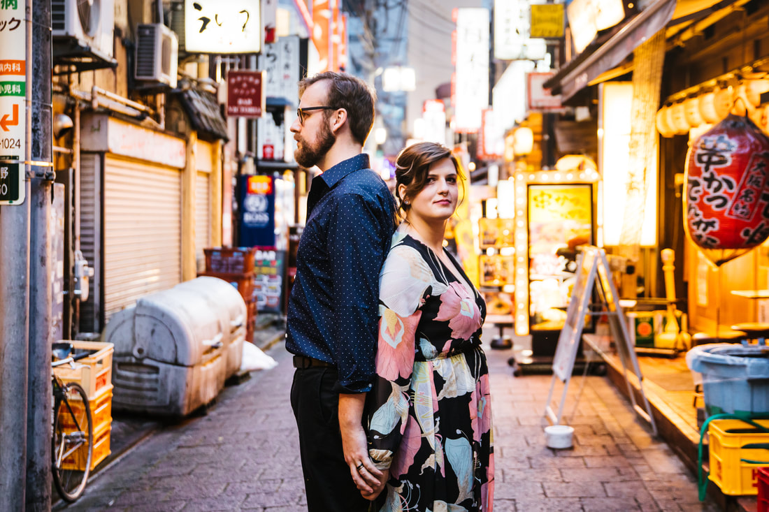 couple in Nakano alley 