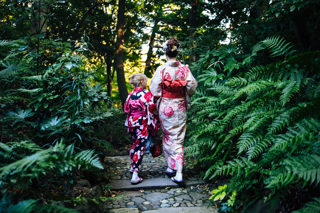 Jenny and Lilly-Rose in kimono